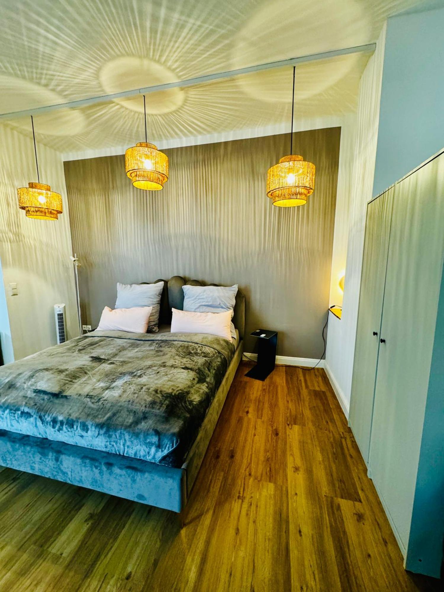 Room107 Im Herzen Von Ma Seckenheim Mannheim Ngoại thất bức ảnh